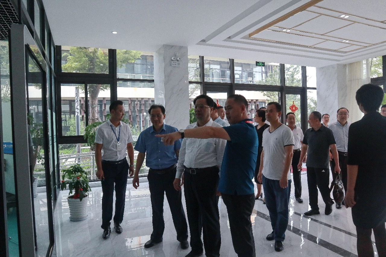 快訊 | 河北省工信廳、石家莊市委市政府領導蒞臨寶開智能參觀考察
