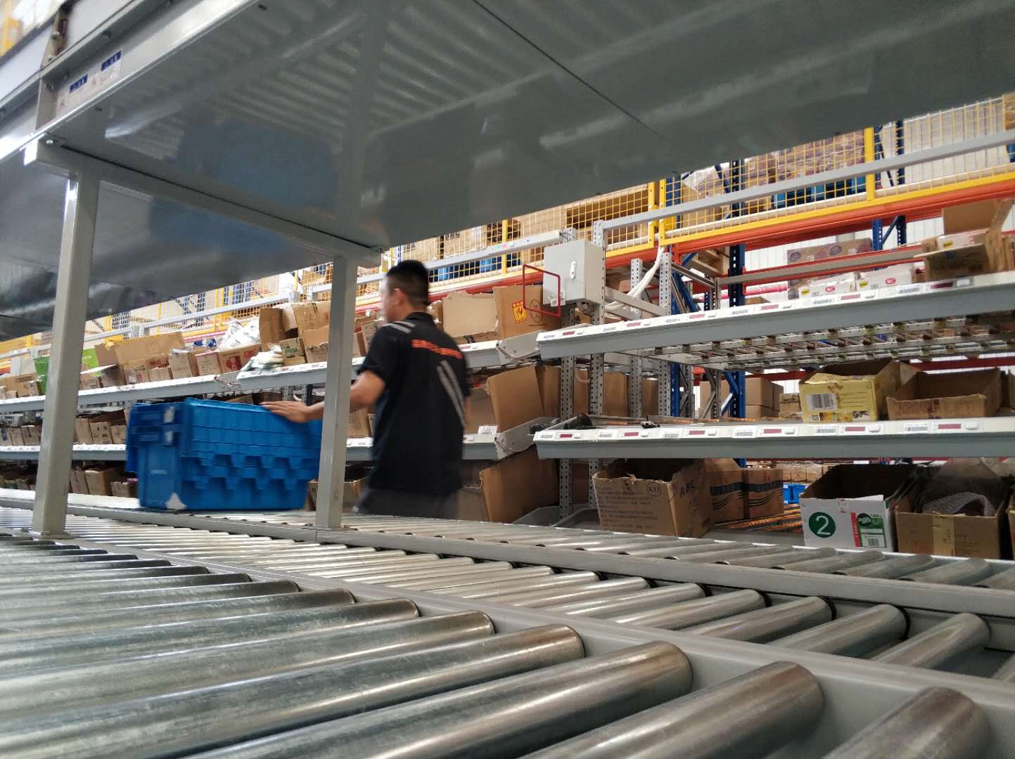 現(xiàn)場報(bào)道 | 便利蜂北京倉常溫庫、冷藏庫項(xiàng)目完美收官