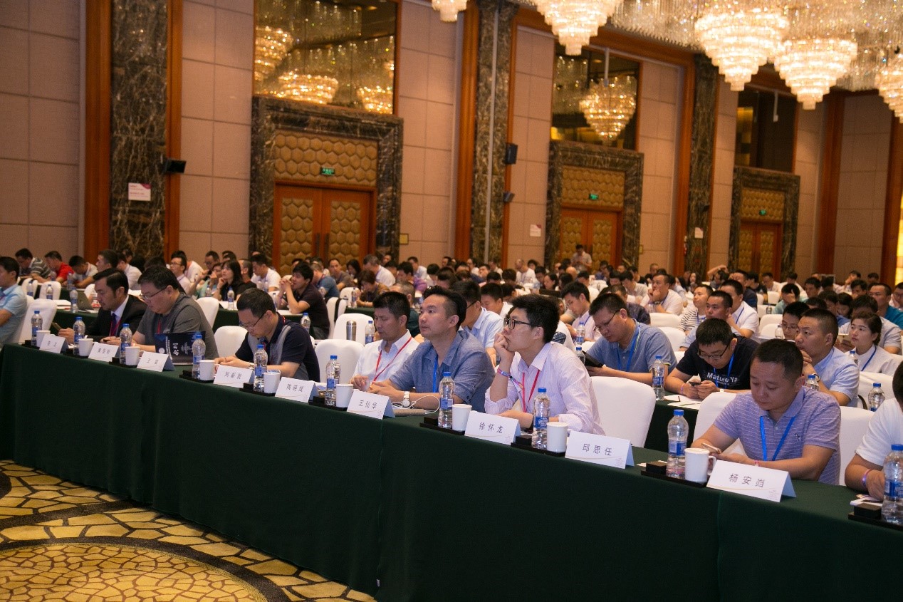 寶開(kāi)常務(wù)副總裁王雷：“新零售環(huán)境下的物流中心規(guī)劃”主題分享 | UR服飾物流中心迎百余服裝物流經(jīng)理人現(xiàn)場(chǎng)參觀