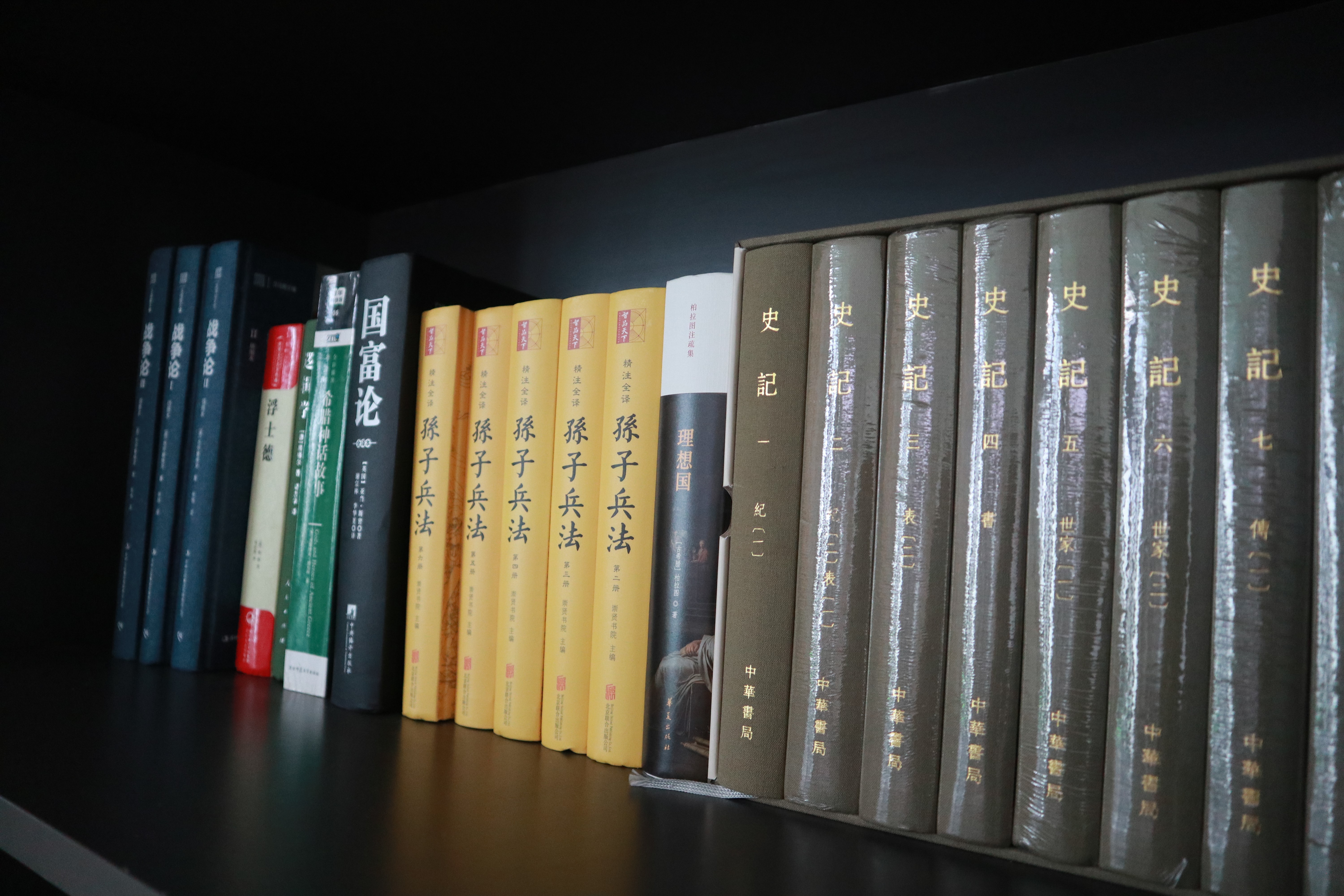 企業(yè)書香 | 寶開新建職工書屋，“小書屋”構(gòu)建精神“大家園”