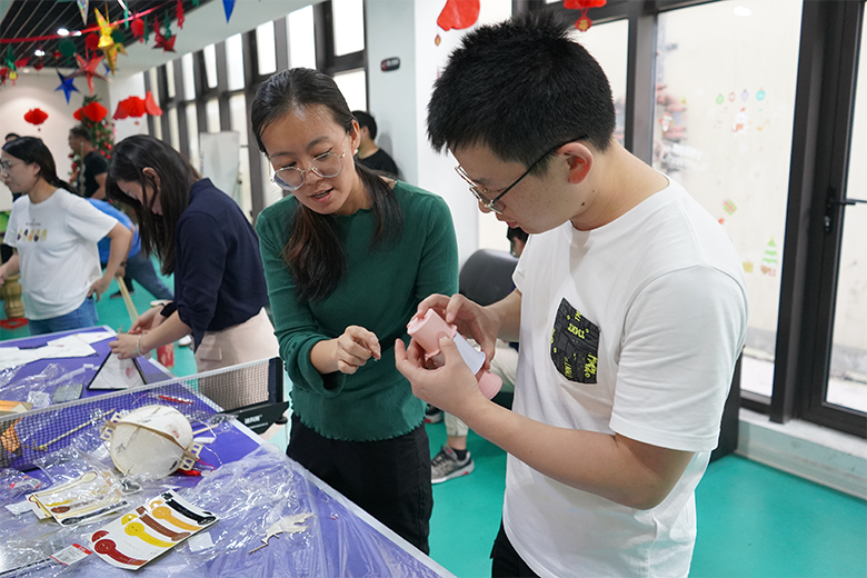 月圓中秋 · 集體慶生 | 溫馨九月，迎佳節，賀生辰，共團圓！